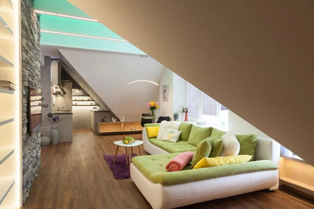Apartman 3Kk - 115M2 V Klidne Lokalite - Praha 4