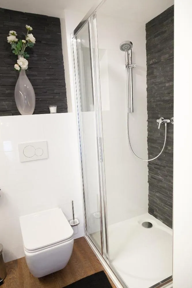 Apartman 3Kk - 115M2 V Klidne Lokalite - Praha 4 Lägenhet
