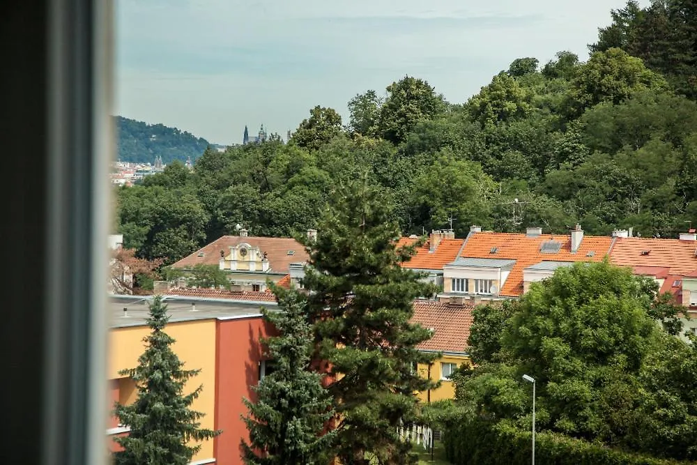 Apartman 3Kk - 115M2 V Klidne Lokalite - Praha 4 Lägenhet Prag