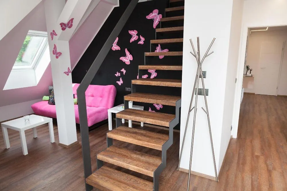 Lägenhet Apartman 3Kk - 115M2 V Klidne Lokalite - Praha 4 Tjeckien